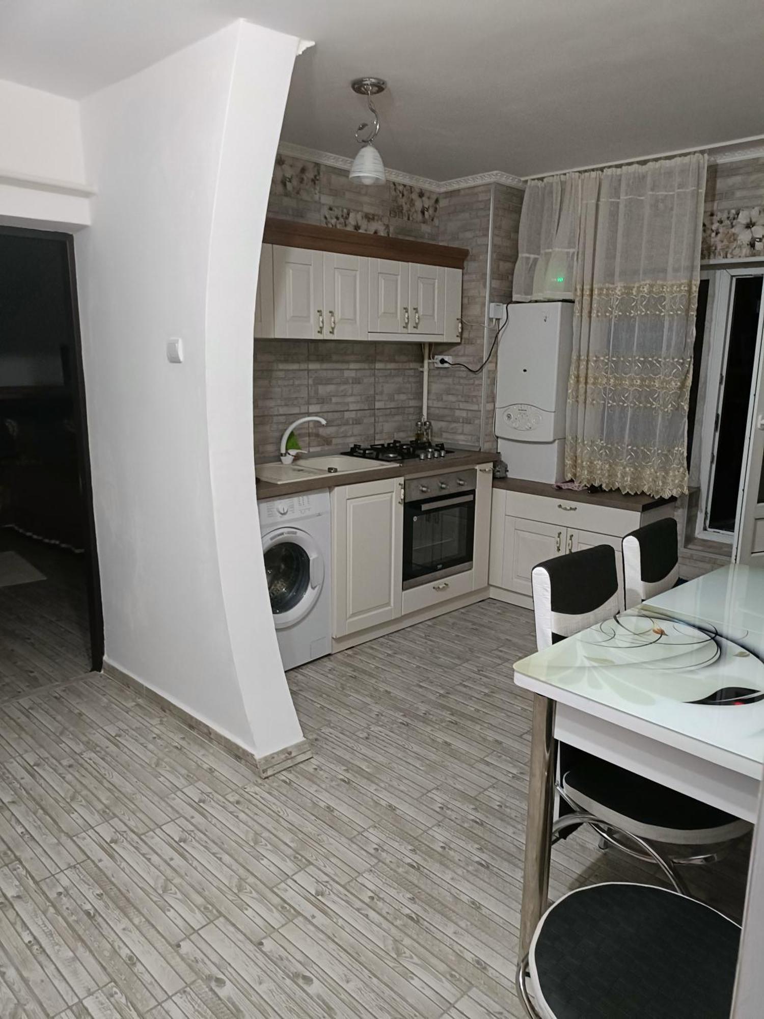 Apartament Manu Tg Neamt Târgu Neamţ Exterior foto